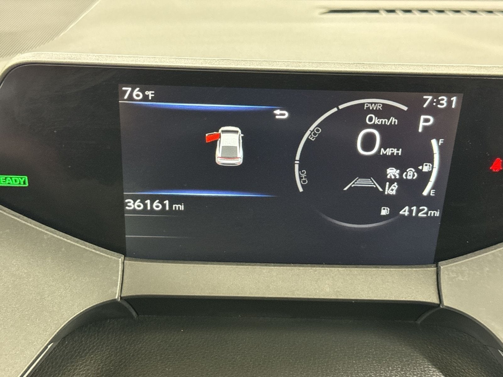 2025 Toyota Prius LE