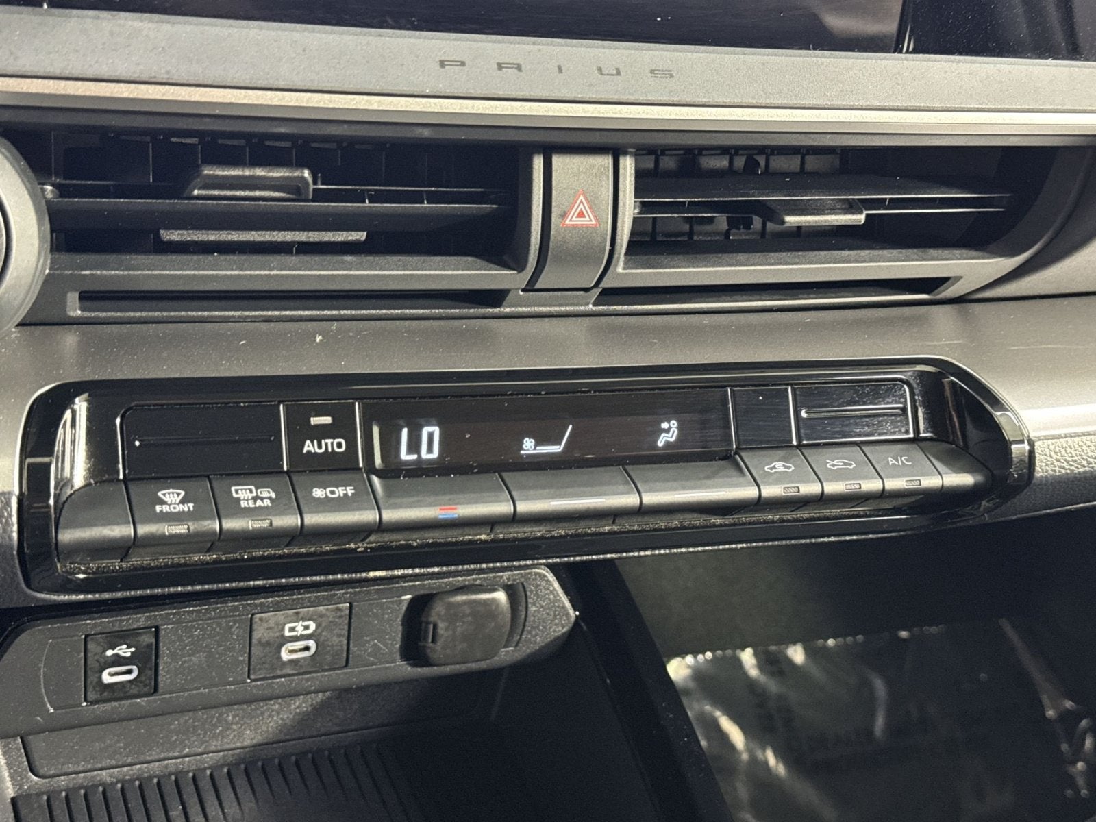 2025 Toyota Prius LE