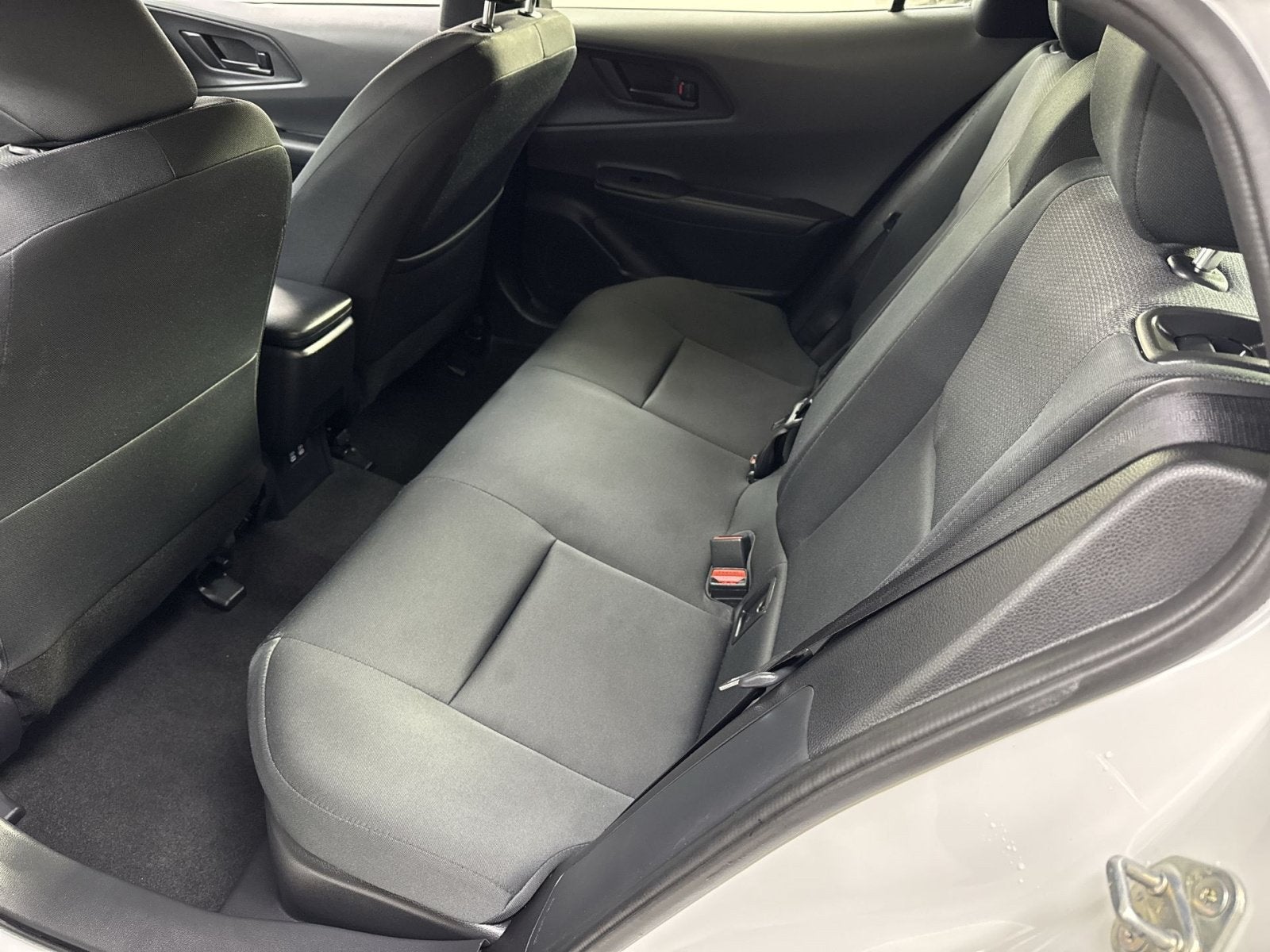 2025 Toyota Prius LE