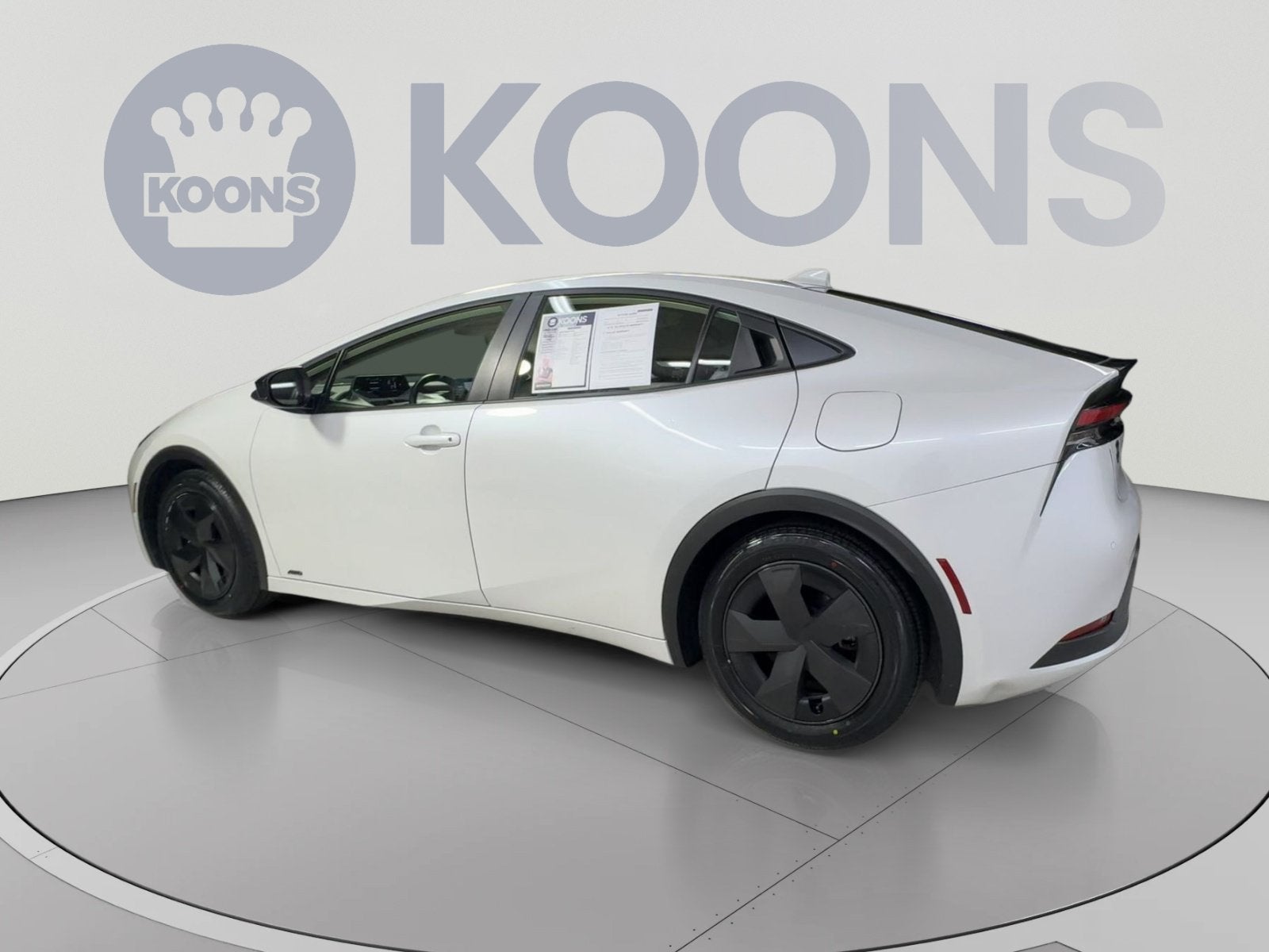 2025 Toyota Prius LE