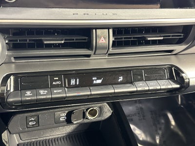 2025 Toyota Prius LE