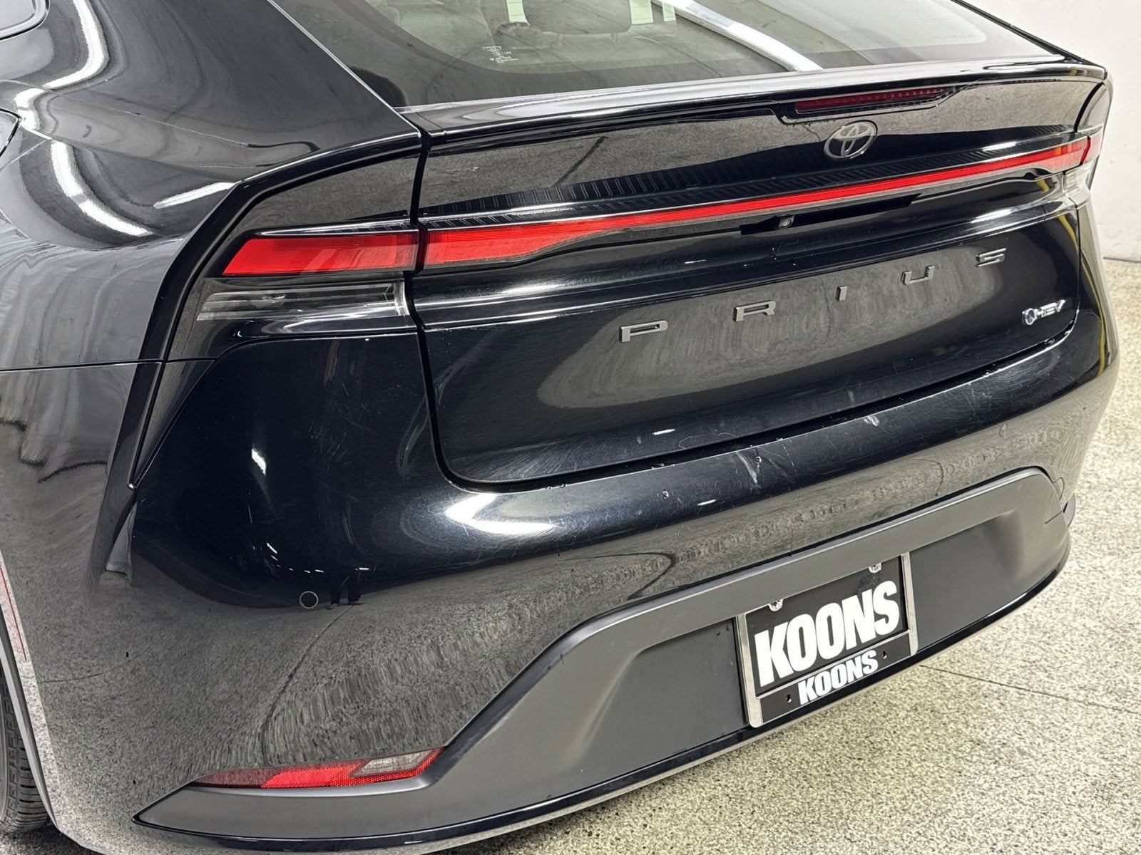 2025 Toyota Prius LE