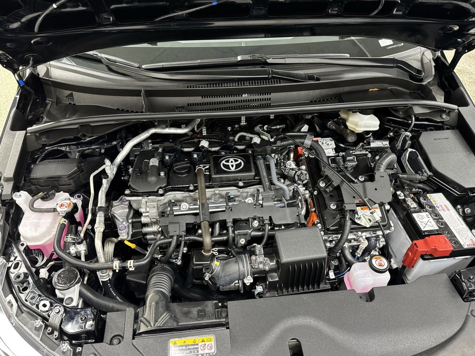 2025 Toyota Corolla Hybrid LE