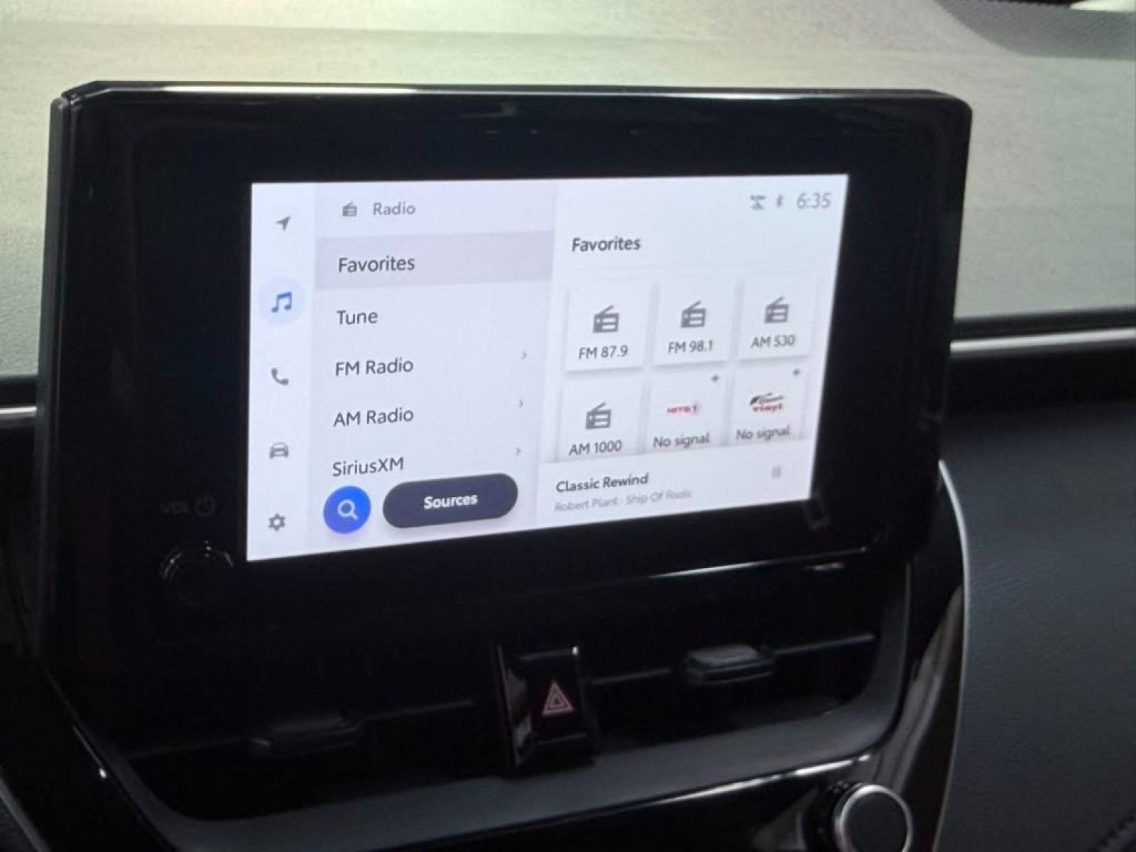 2025 Toyota Corolla Hybrid SE