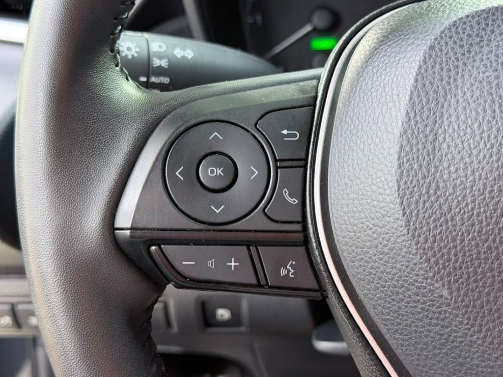 2025 Toyota Corolla Hybrid SE
