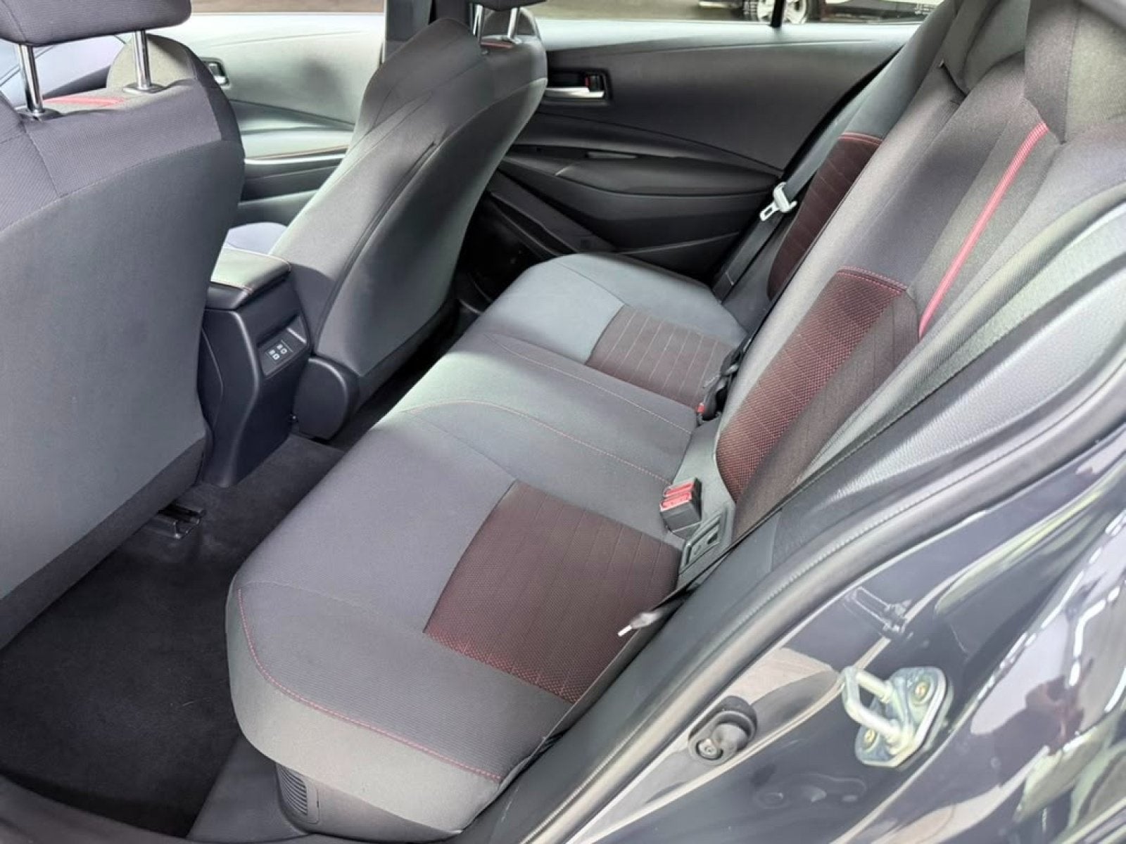 2025 Toyota Corolla Hybrid SE