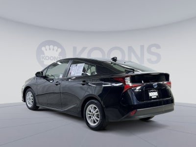 2022 Toyota Prius LE