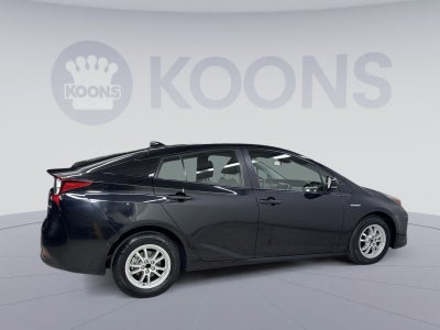 2022 Toyota Prius LE