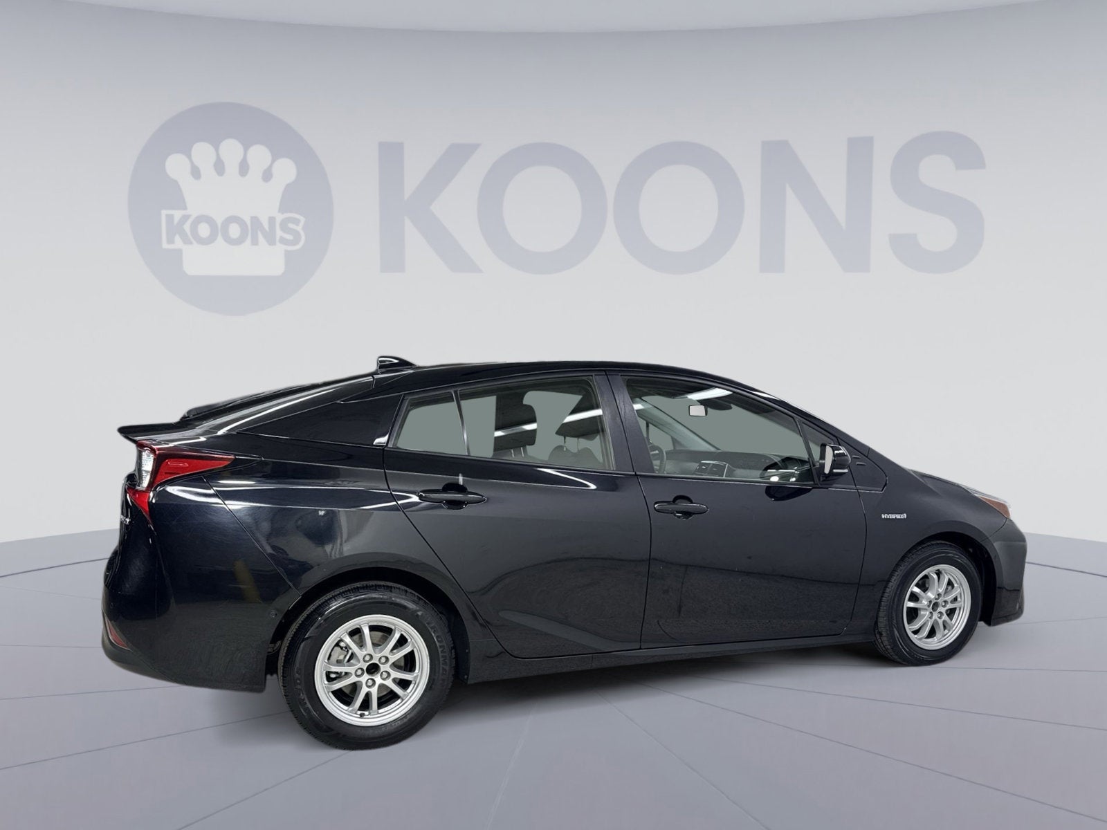 2022 Toyota Prius LE