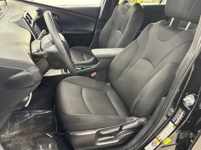 2022 Toyota Prius LE