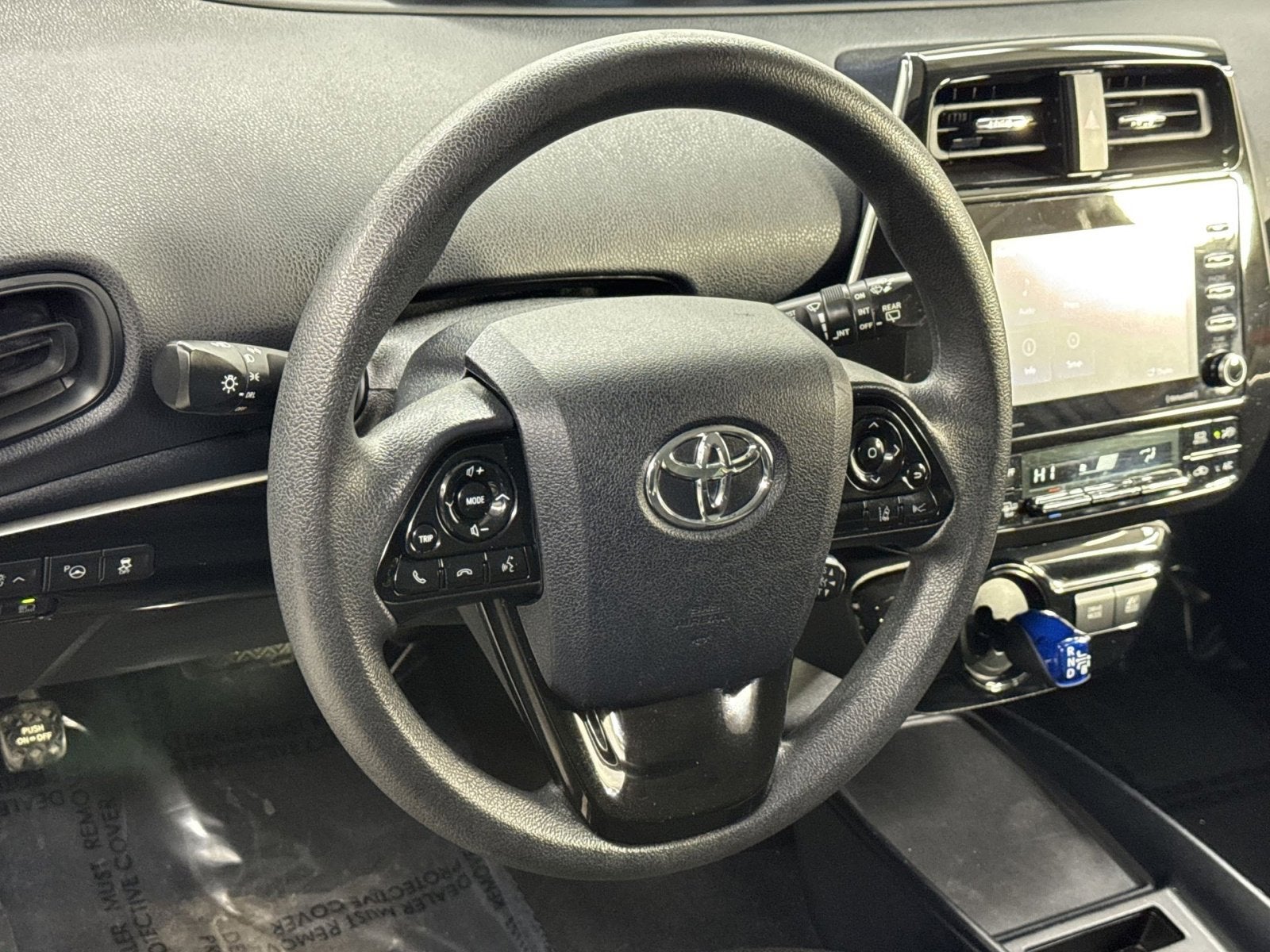 2022 Toyota Prius LE