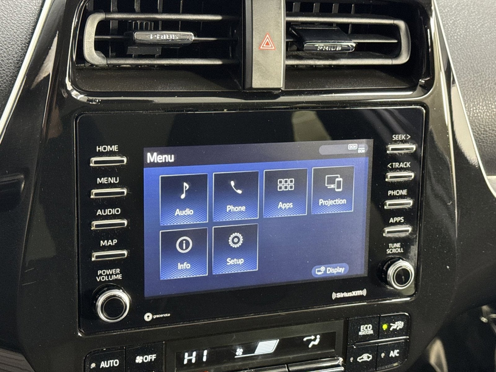 2022 Toyota Prius LE