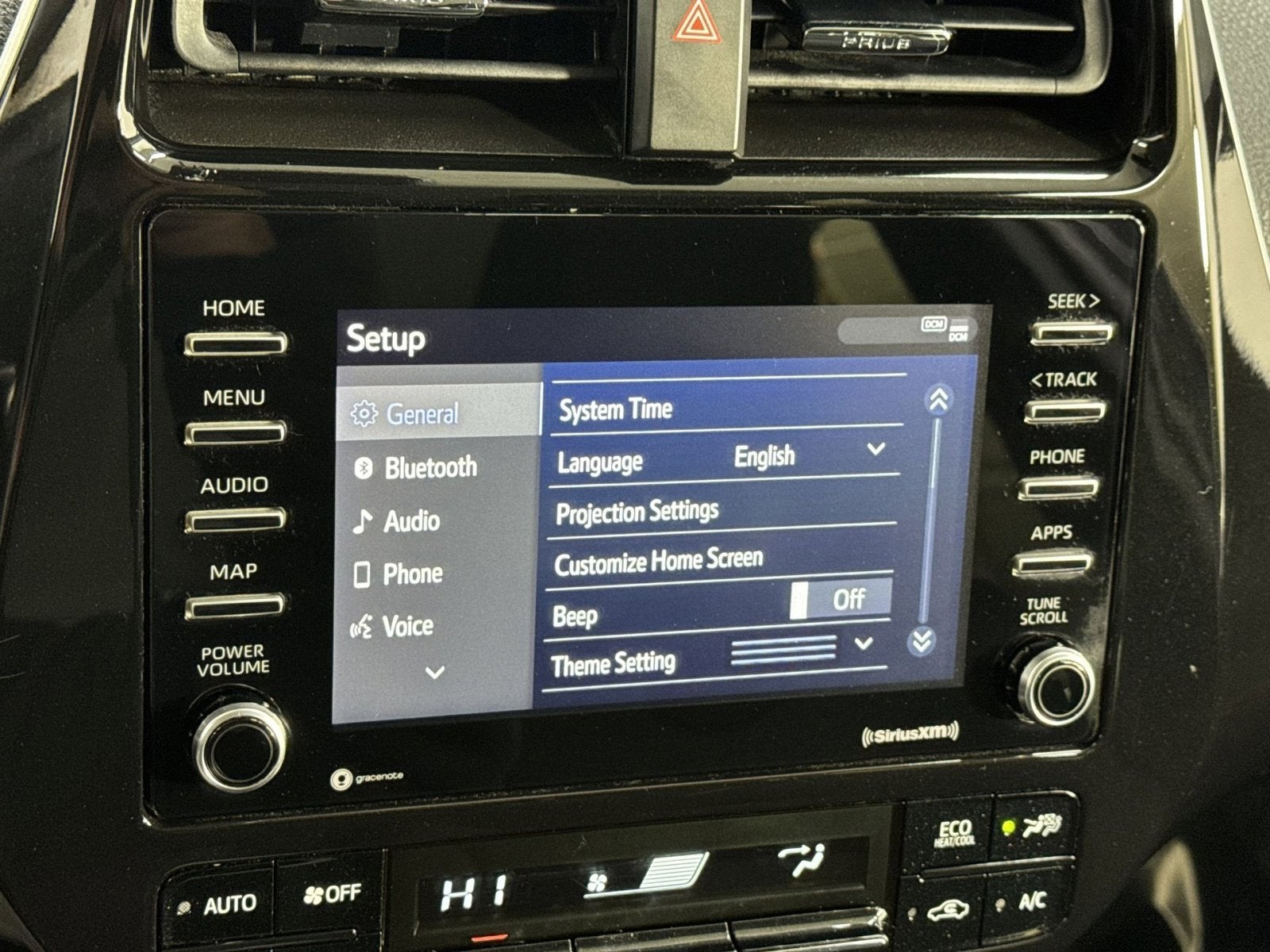 2022 Toyota Prius LE