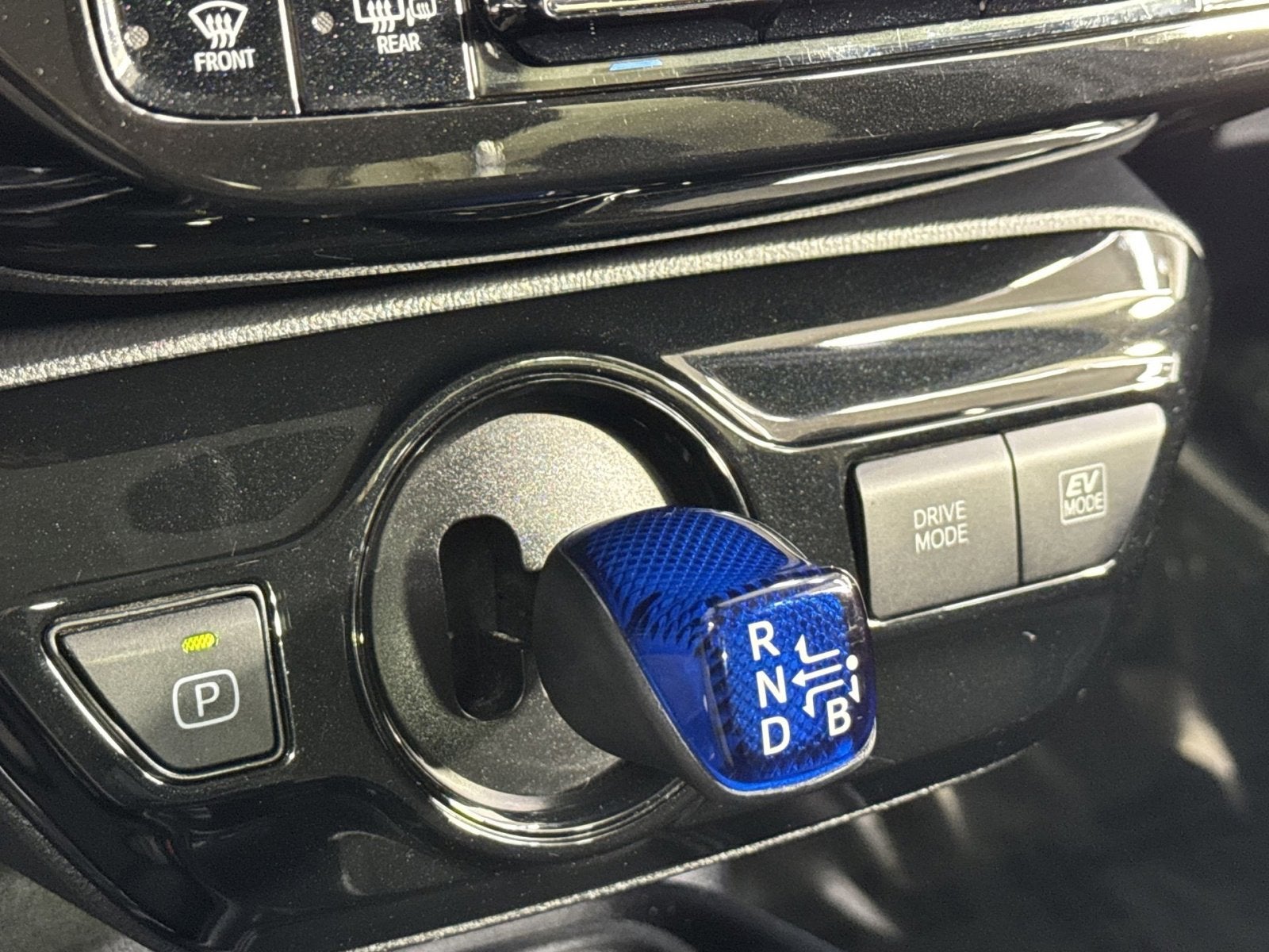 2022 Toyota Prius LE