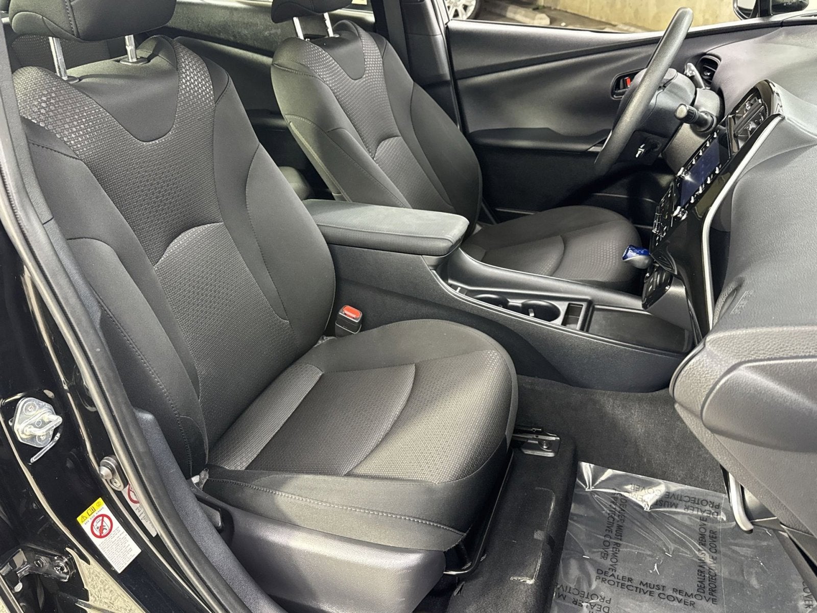 2022 Toyota Prius LE