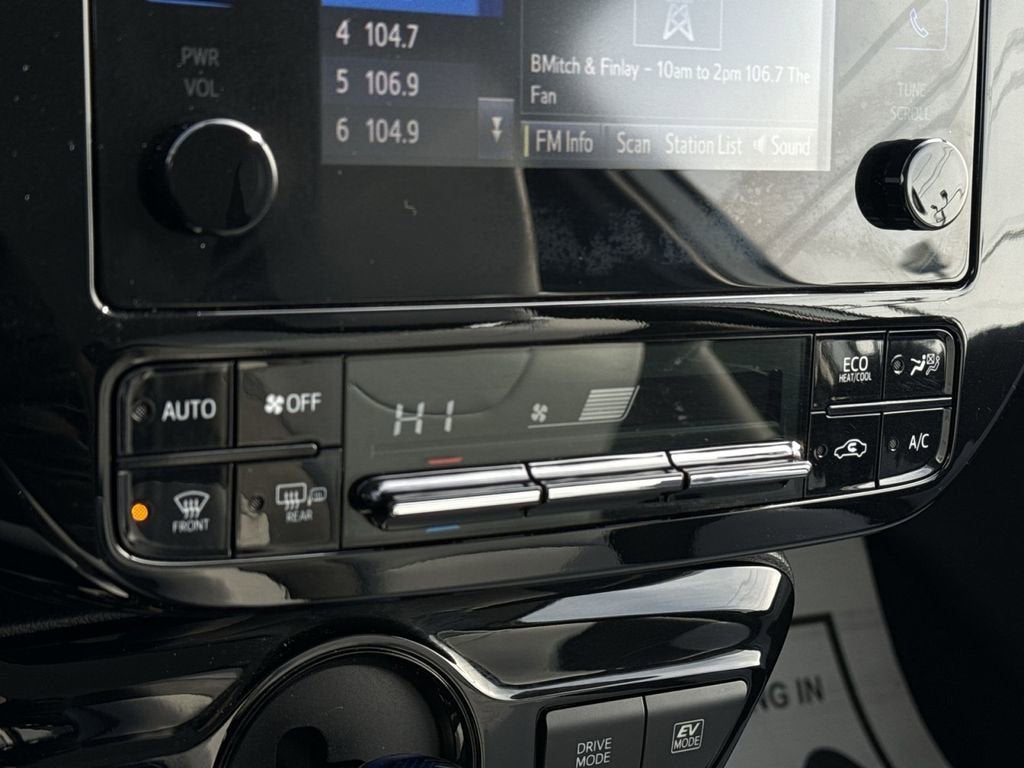 2019 Toyota Prius XLE AWD-e