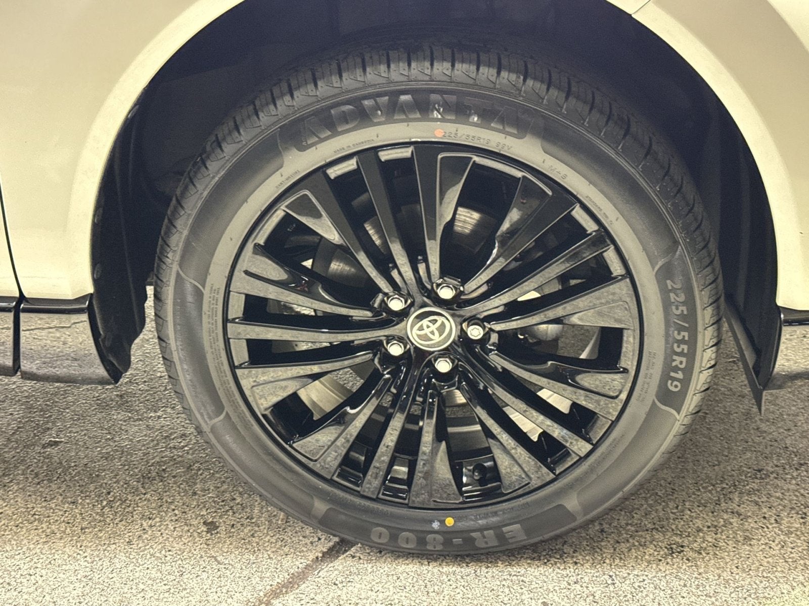 2023 Toyota Venza Nightshade