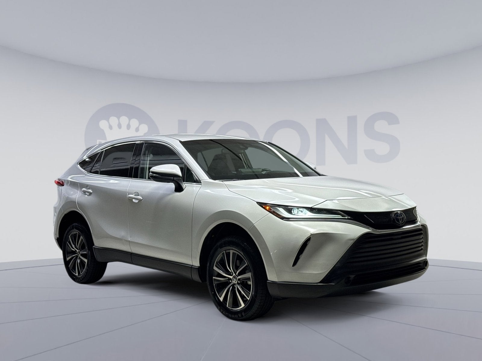 2023 Toyota Venza LE