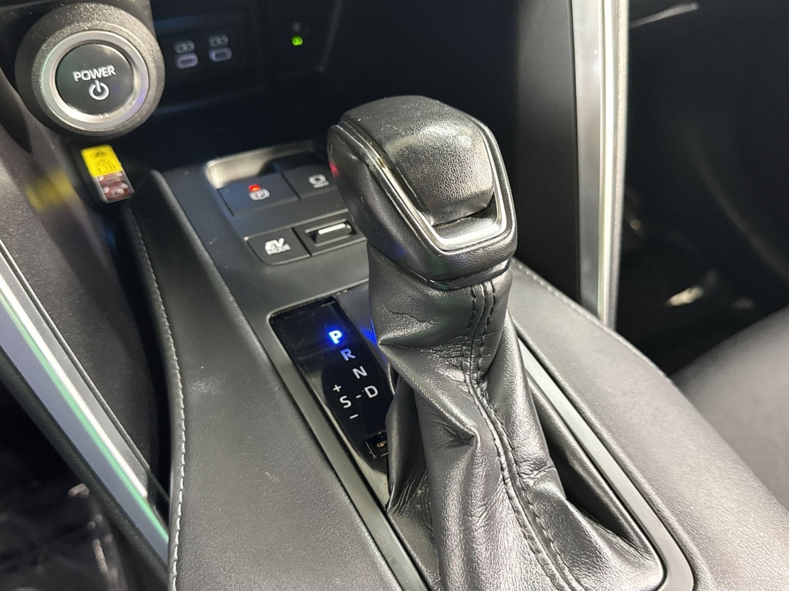 2023 Toyota Venza LE