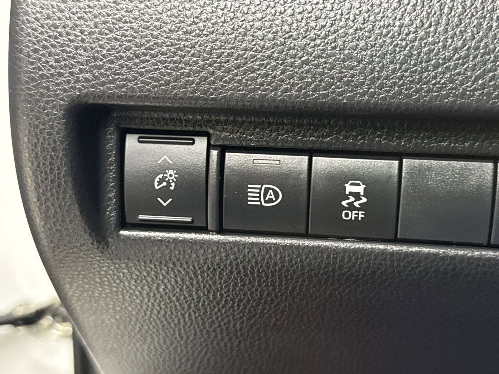 2023 Toyota Venza LE
