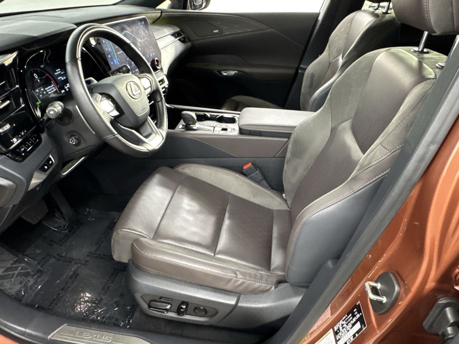 2025 Lexus RX 450h+ Luxury