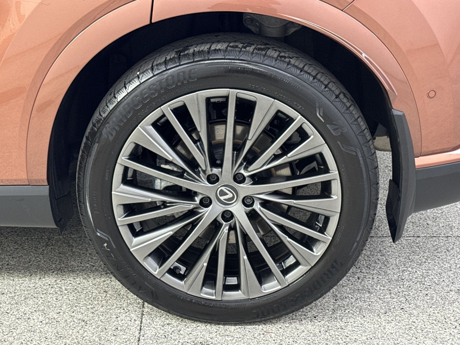 2025 Lexus RX 450h+ Luxury