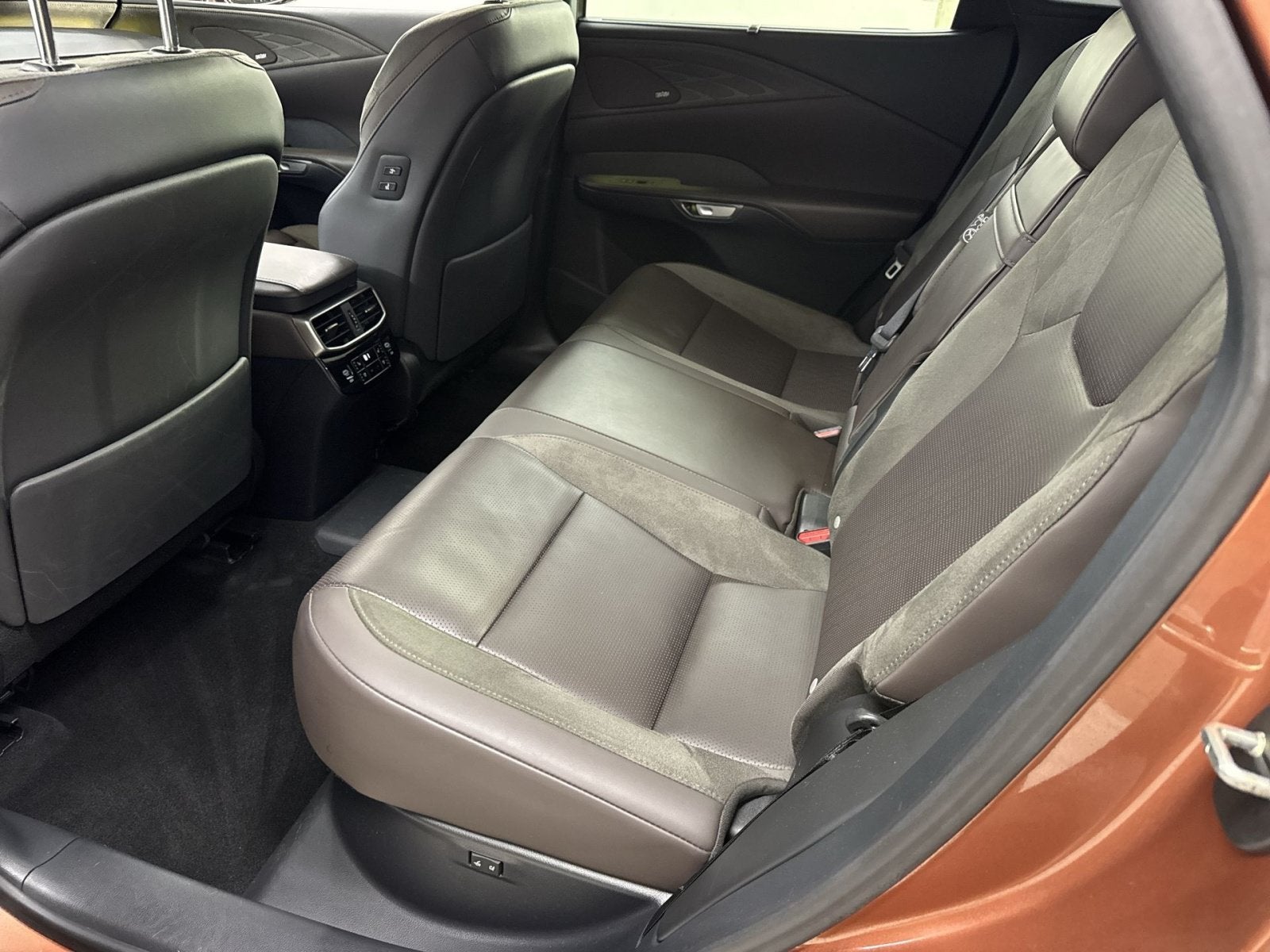 2025 Lexus RX 450h+ Luxury