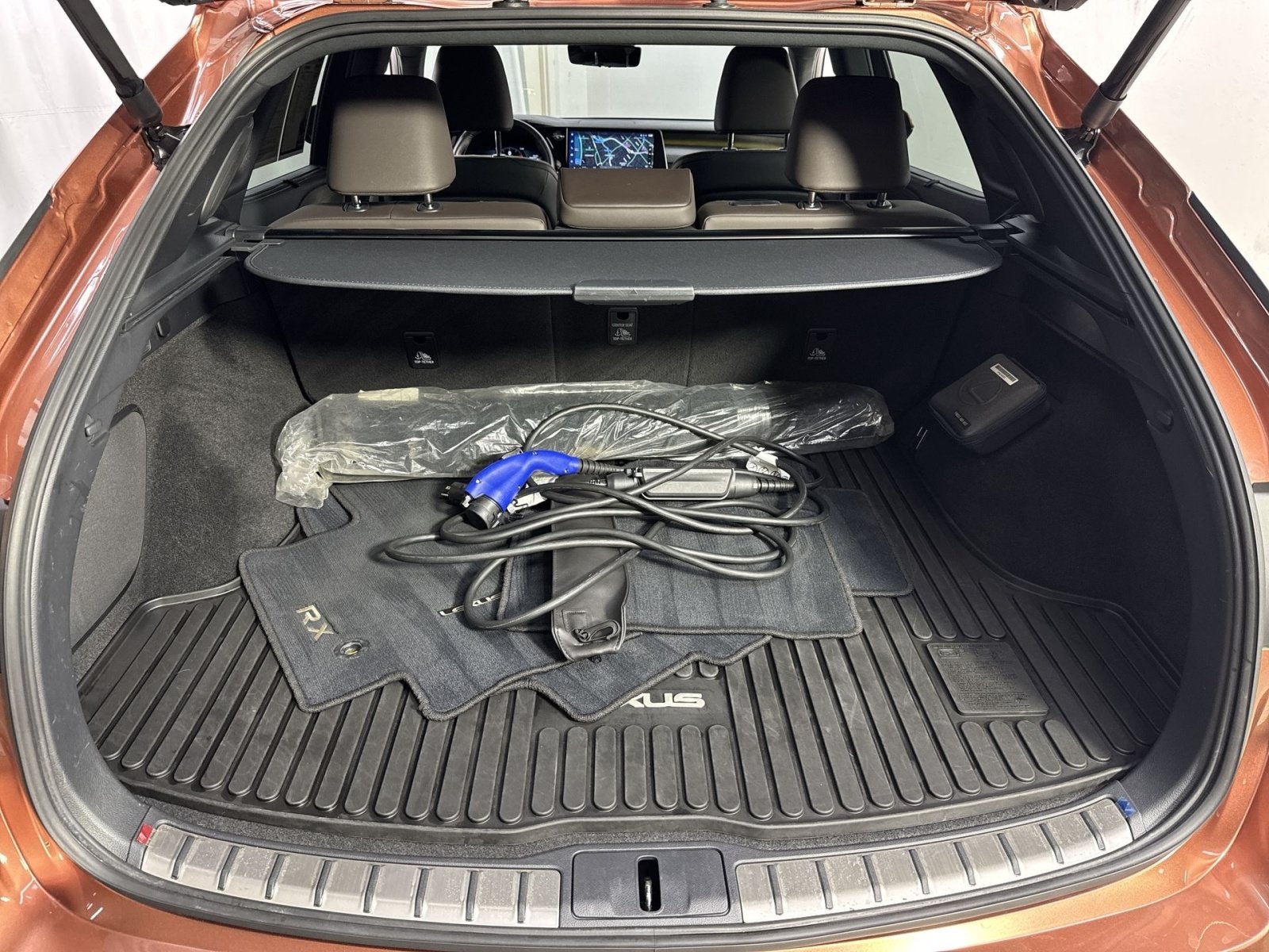 2025 Lexus RX 450h+ Luxury