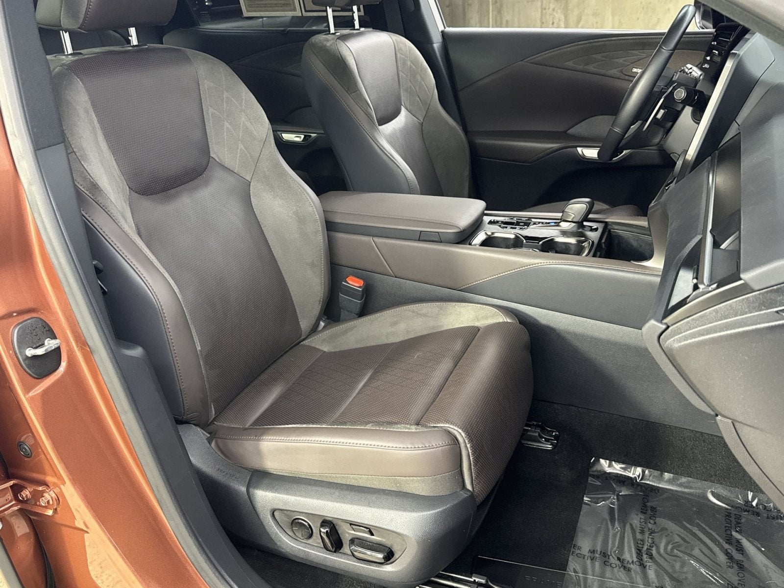 2025 Lexus RX 450h+ Luxury