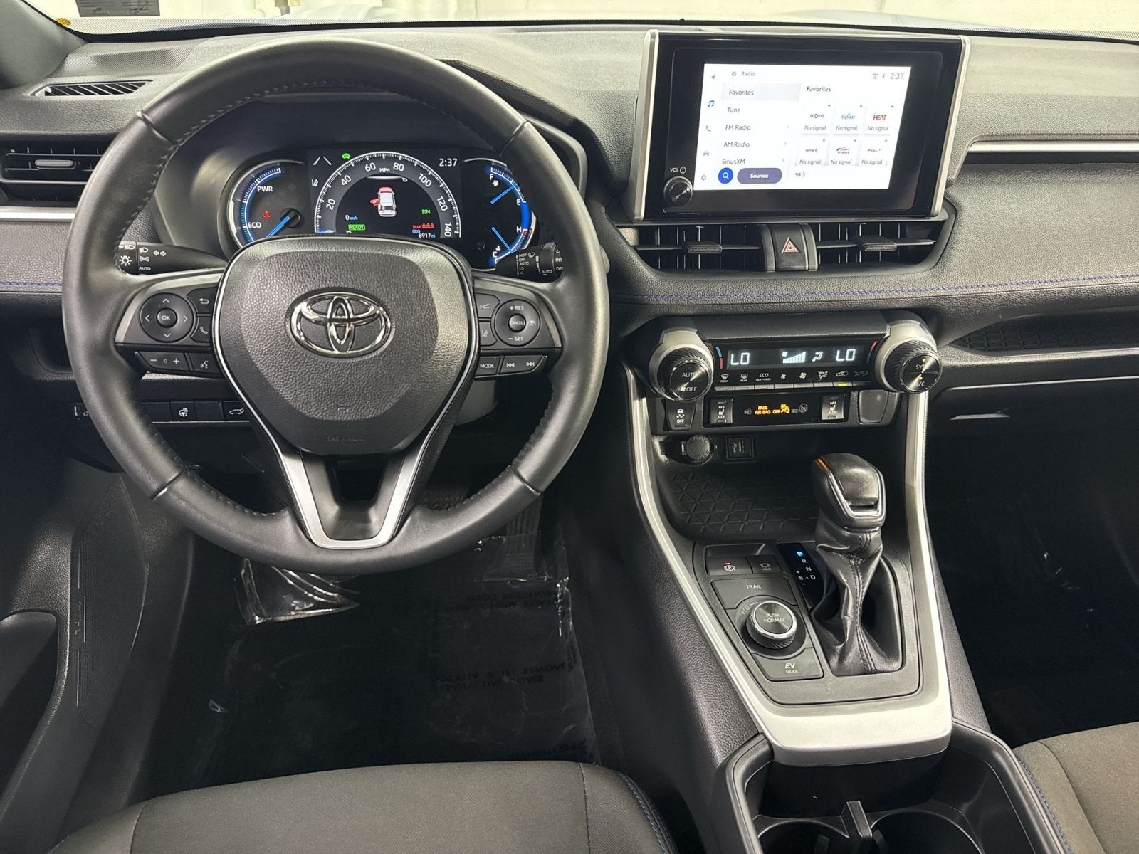 2024 Toyota RAV4 Hybrid SE