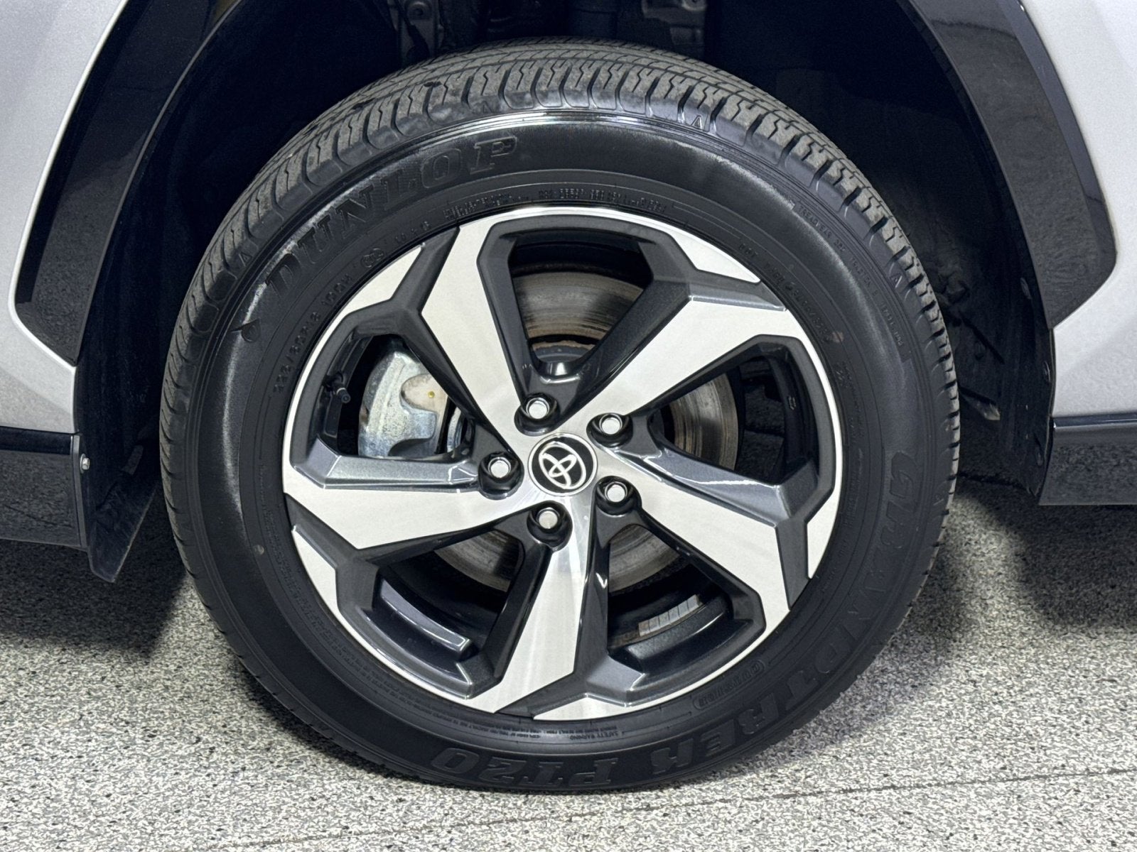 2024 Toyota RAV4 Prime SE