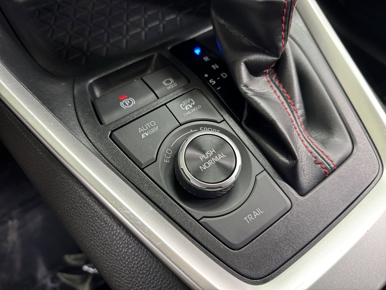 2024 Toyota RAV4 Prime SE