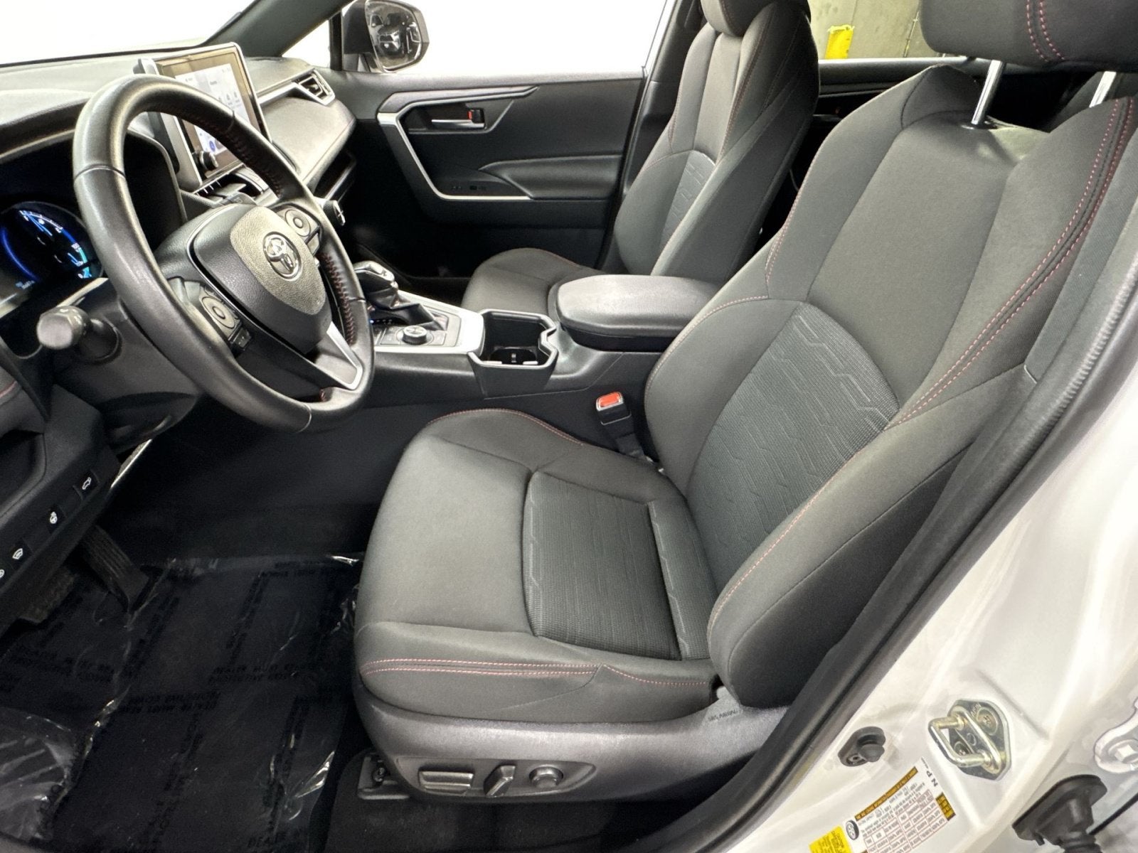 2025 Toyota RAV4 Plug-In Hybrid SE