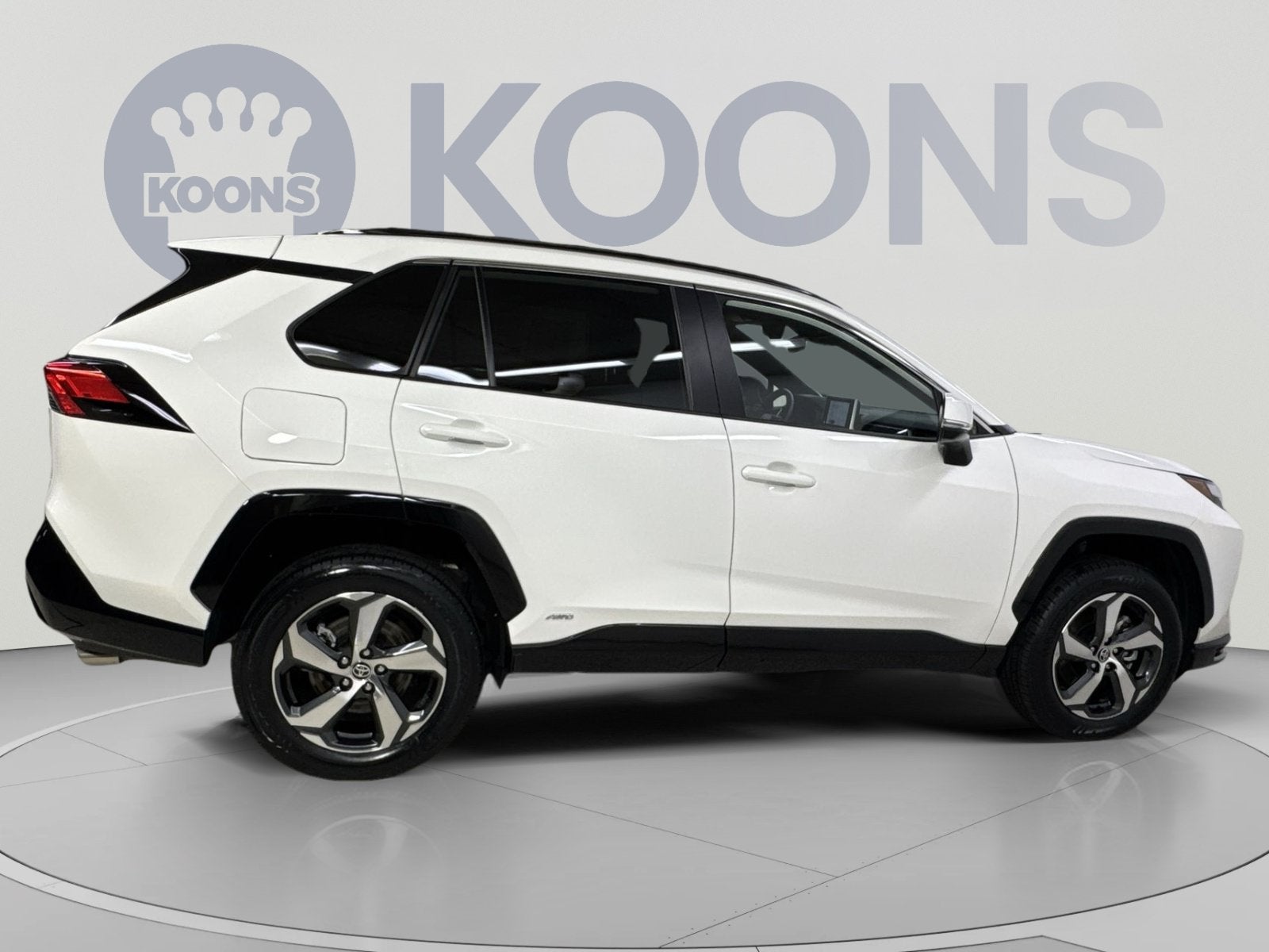 2025 Toyota RAV4 Plug-In Hybrid SE