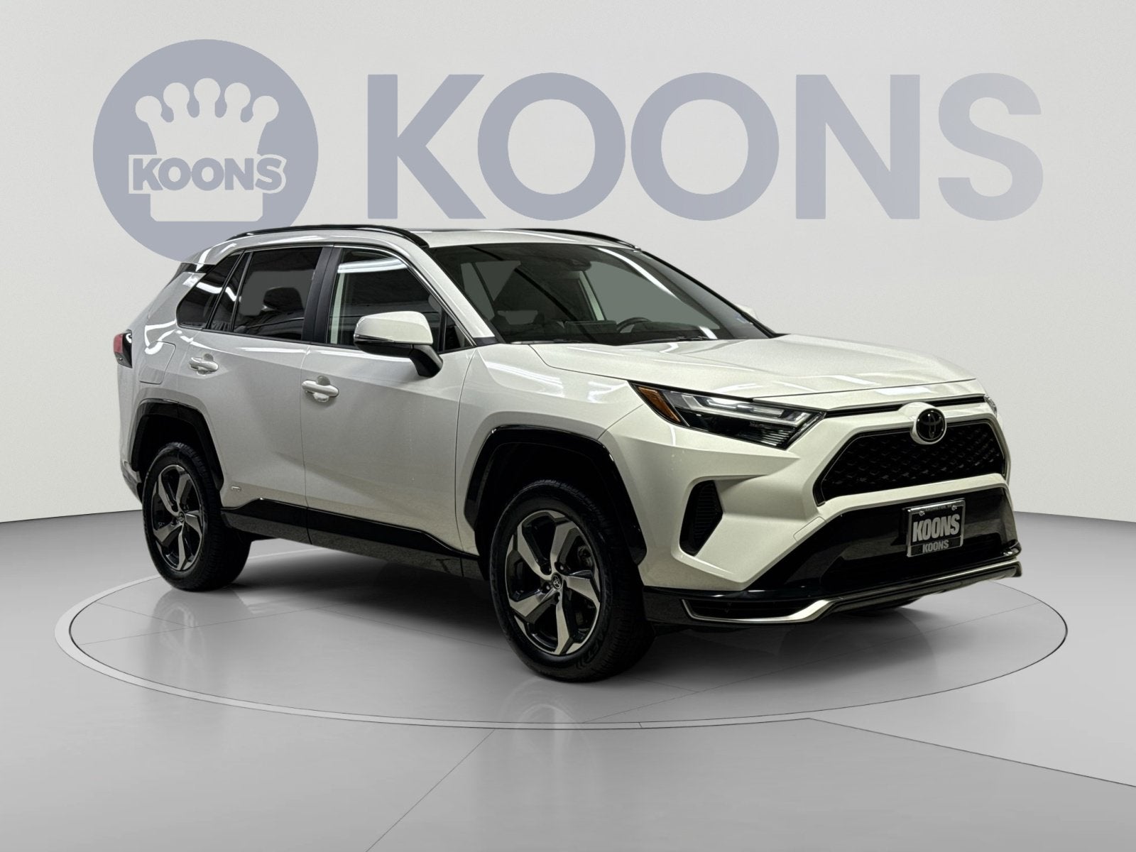 2025 Toyota RAV4 Plug-In Hybrid SE