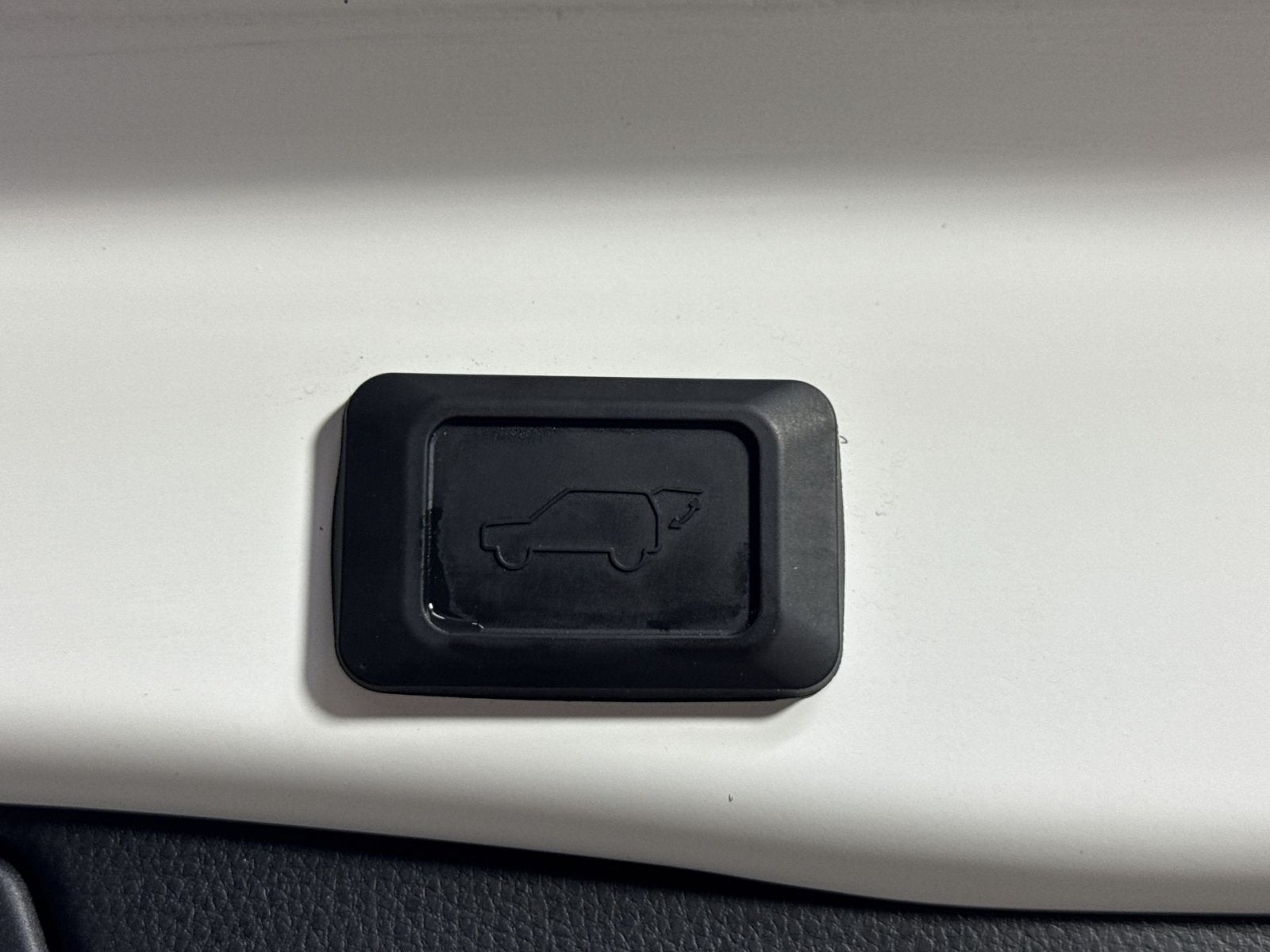 2025 Toyota RAV4 Plug-In Hybrid SE
