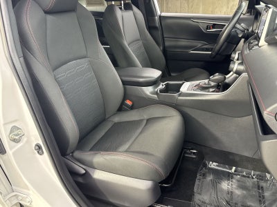 2025 Toyota RAV4 Plug-In Hybrid SE