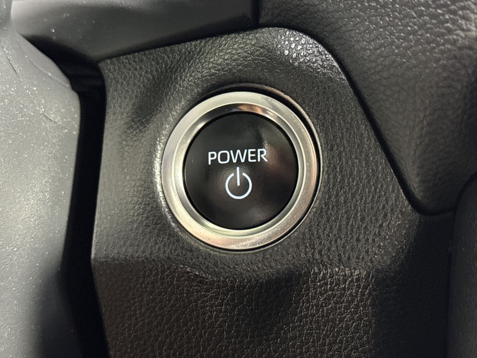 2025 Toyota RAV4 Plug-In Hybrid SE