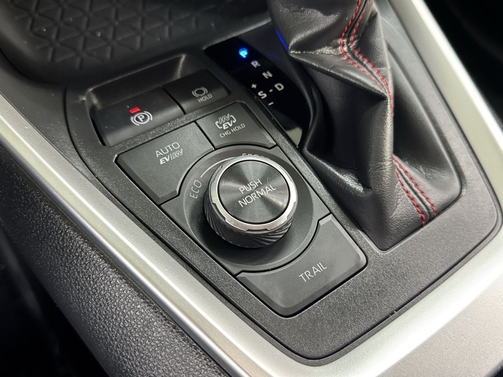 2025 Toyota RAV4 Plug-In Hybrid SE