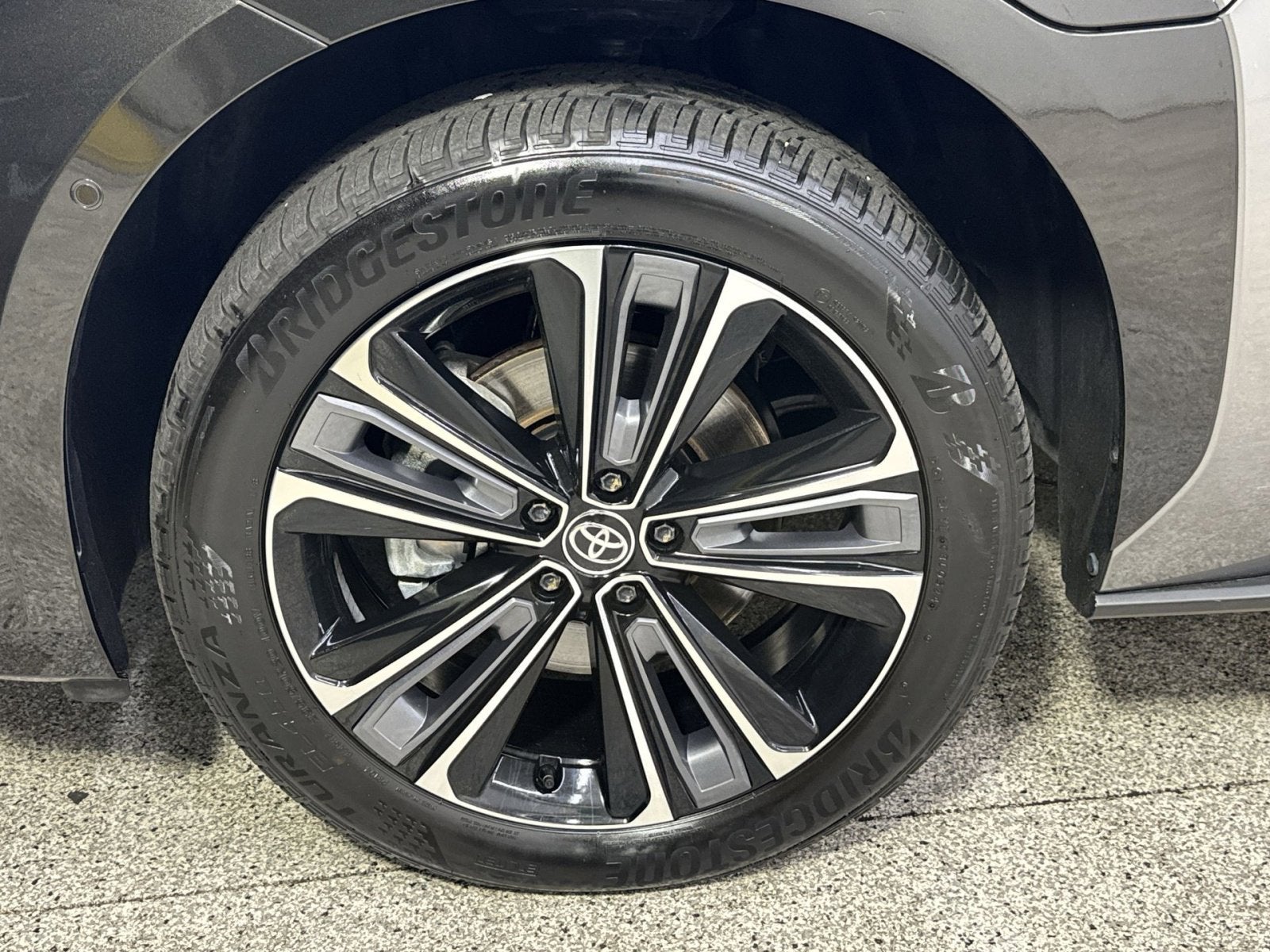 2024 Toyota bZ4X Limited