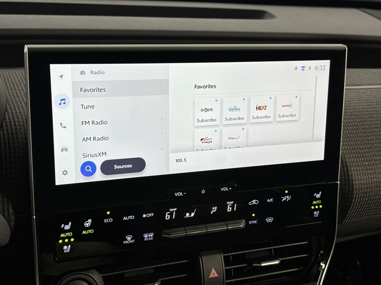 2024 Toyota bZ4X Limited