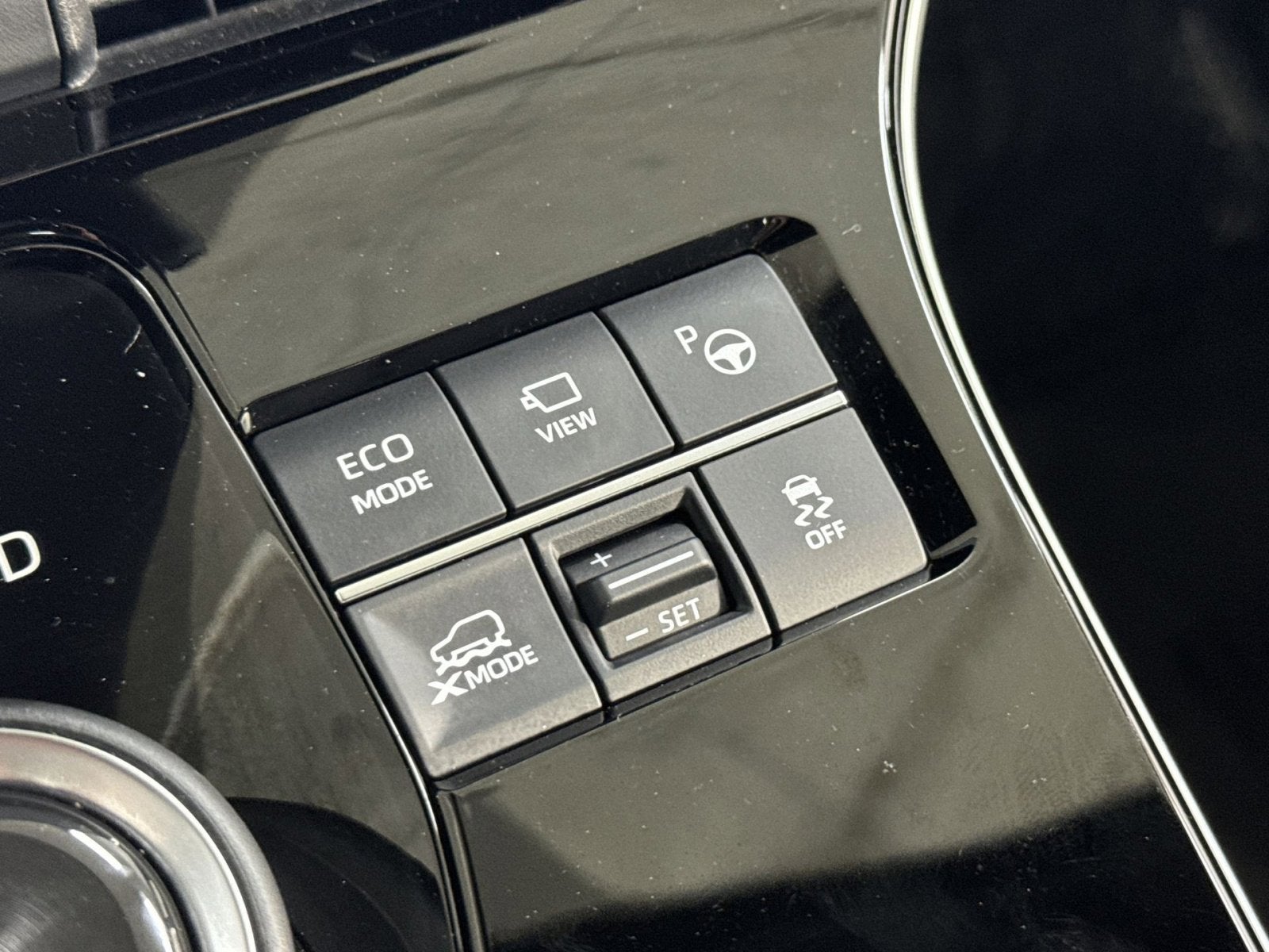 2024 Toyota bZ4X Limited