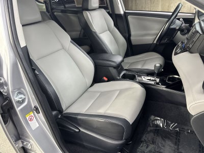 2017 Toyota RAV4 Hybrid Limited