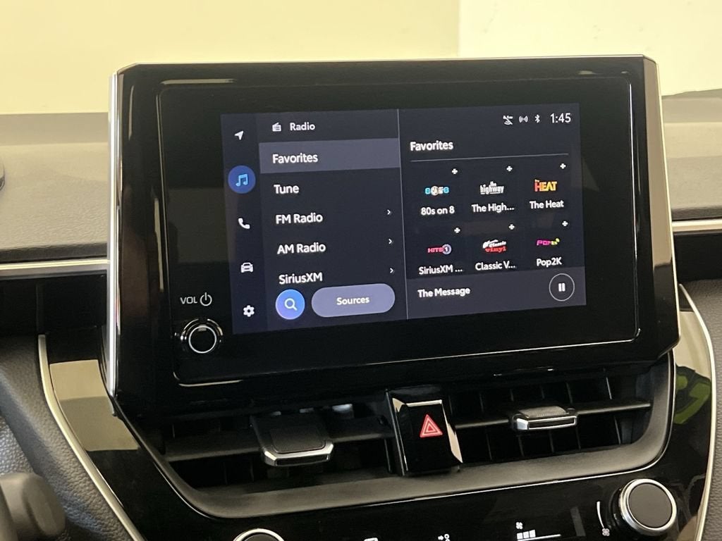 2025 Toyota Corolla Hatchback SE