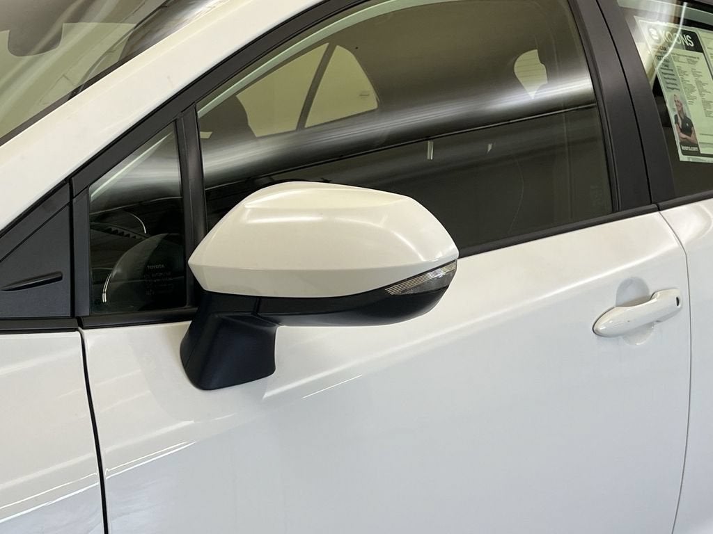 2025 Toyota Corolla Hatchback SE