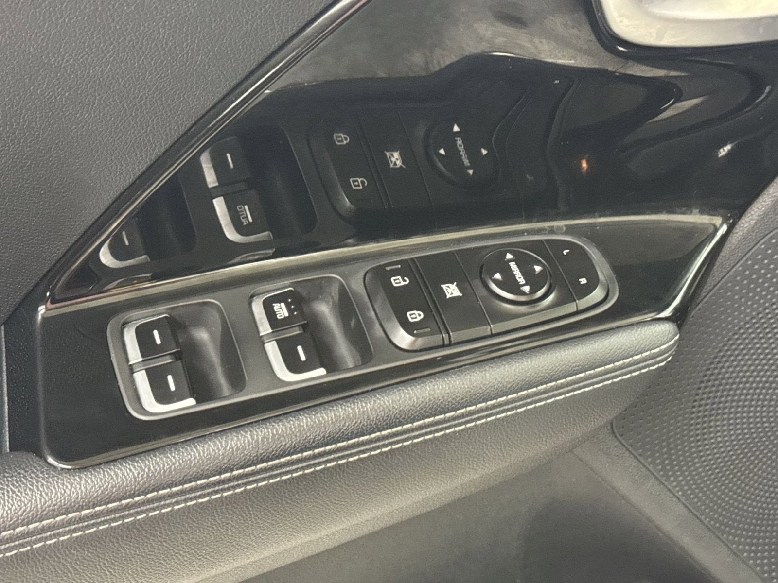 2022 Kia Niro Plug-In Hybrid LXS