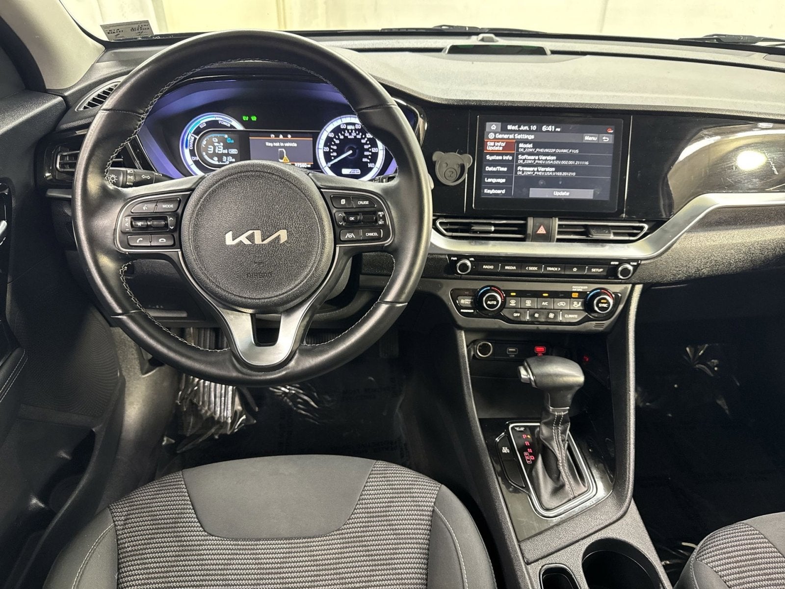 2022 Kia Niro Plug-In Hybrid LXS