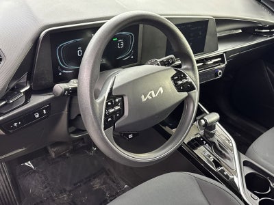 2023 Kia Niro LX