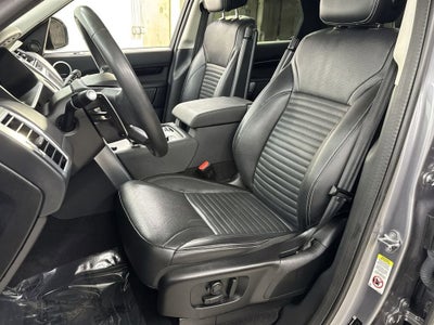 2024 Land Rover Discovery S