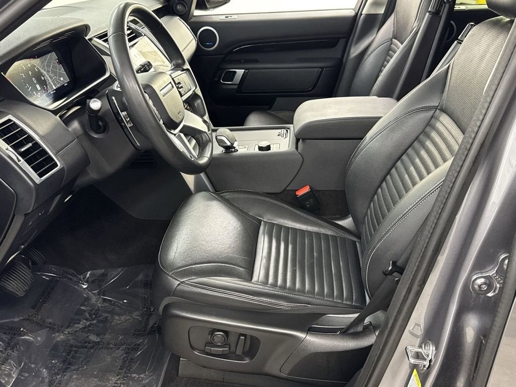 2024 Land Rover Discovery S